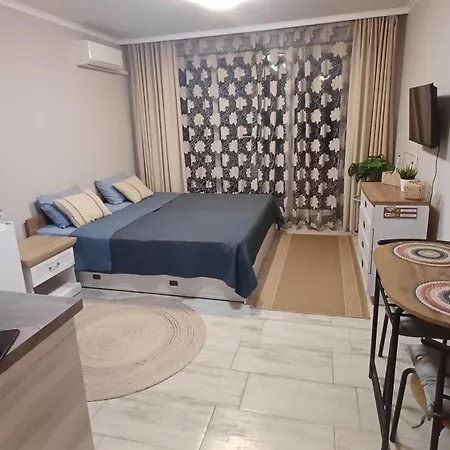 Apartment Admiral Plaza 35 -studio-sunny *